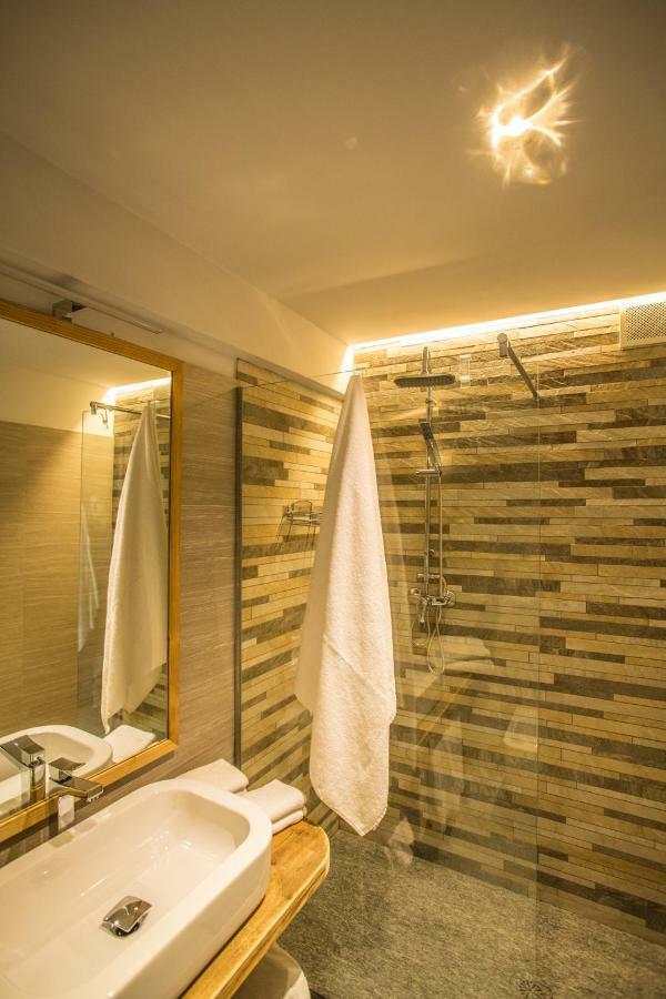 ברויל-קרוויניה Alpine Rooms Guesthouse מראה חיצוני תמונה